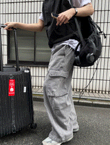 ピグメントバルーンステッチカーゴデニムパンツ