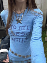 ブルーレタリングラウンドロングスリーブTシャツ