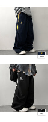 Eight shirring track training wide pants