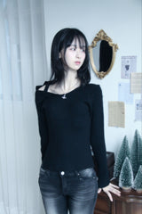 Soft Off-Shoulder Knitwear (2color)