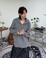 ハネンフィンガーホールフードニット