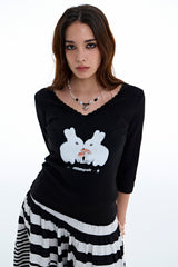 Rabbit Lace V-Neck Tee [Black]