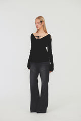 V NECK STRAP KNIT