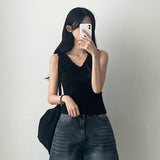 Carn spandex シャーリングフリルVネックノースリーブナシベスト