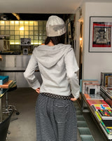 Benny セミクロップフードカーディガン