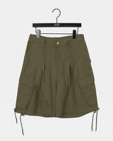 Kicks two pintuck string cargo half-length Bermuda pants