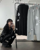アリスインワンダーランドスウェットパンツ (Unisex)