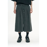 One-Tuck Pigment Bermuda Sweatpants - Charcoal