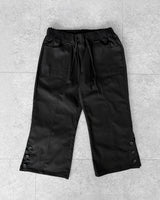 STEP BUTTON CROPPED PANTS