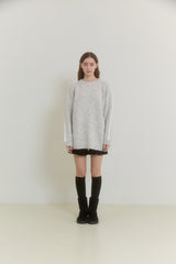 SNOWY TRIM ROUND KNIT