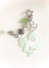 ✧Forever lucky clover keyring✧