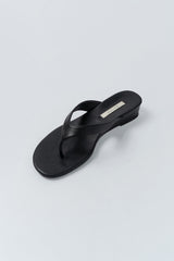 Simple flip-flop_black