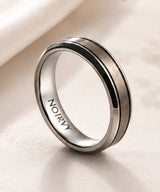 NR-305 Minimal Curve Line Couple Ring