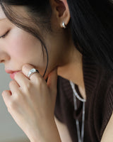 Truth earring (silver)