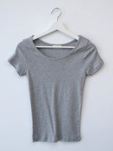 UネックスリムTシャツ
