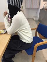 グリルーズフィットVネックウールニット（8c）