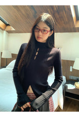 half-turtleneck V-neck slit long-sleeved knitwear