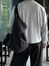 アーロンモーデンエッセンシャルセミクロッピードロングスリーブTシャツ