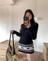 Muse Nordic Turtleneck Line One-Piece Dress