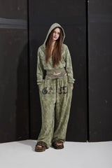 OUT ZIP-UP