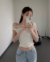 Lace-trim off-shoulder top