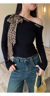 Leopard scarf unbalanced off-shoulder knitwear