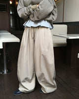 One-pin tuck strap balloon cotton pants