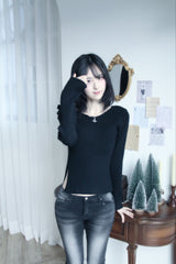 Soft Off-Shoulder Knitwear (2color)
