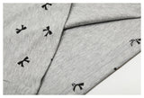 Bow Print V-Neck Slim Fit Tee