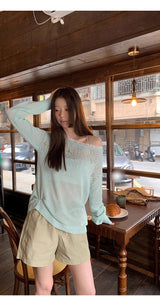 Mint off-shoulder lace long-sleeved see-through knitwear