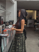 Hairy V-neck hood sleeveless