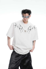 エンブロイダードスパイングラフィックTシャツ
