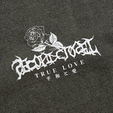 "TRUE LOVE" プリント S/S ウォッシュドTシャツ