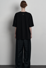[mnem] olive print oversized t-shirt (black)