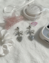 [NMIXX Jiwoo Earring] Vintage Silver Heart Earring