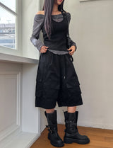 Onz Stitch Multi-Pocket Bermuda Pants