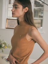 SLEEVELESS HIGH NECK KNIT BEIGE
