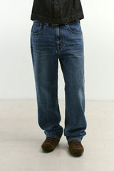ルーズフィットテーパードデニムパンツ (Washed Blue)