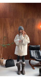 wool white muffler half quilted coat