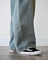 GJ THIN CURVE DENIM PANTS