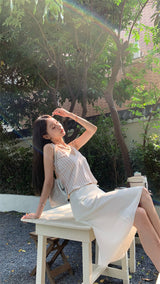 Mini heart V-neck sleeveless tee