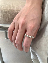Simple silver balls banding ring