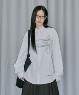 クロスグラフィックストライプオーバーフィットシャツ - ブルー