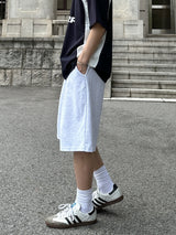Lur One tuck Bermuda pants