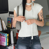 Beson halter ribbed V-neck knit tank top sleeveless