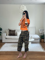 stay close lettering tee