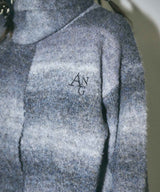 UNISEX マフラー付グラデニット