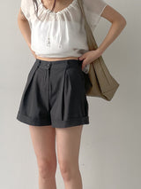 Pleated Cabra Shorts