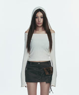 GRAPHIC OFF SHOULDER KNIT HOODED_IVORY