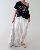 Star lettering off-shoulder boxy short-sleeved T-shirt